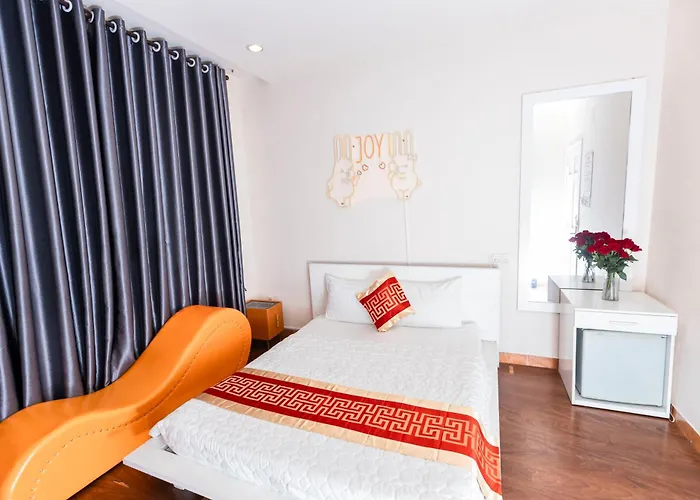 Fuzaza Hotel 563 Nguyen Thi Thap